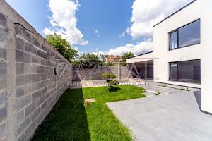 будинок за адресою с. Крюківщина, вул. Мічуріна