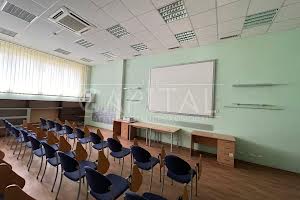 комерційна за адресою Бориспільська вул., 19Б