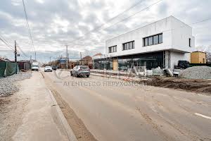 коммерческая по адресу вул. Центральна, 68