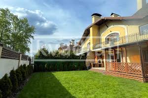 будинок за адресою смт. Козин, Лугова вул., 38