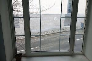 комерційна за адресою Громадянська вул., 5