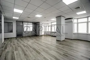 коммерческая по адресу Кловский спуск, 5