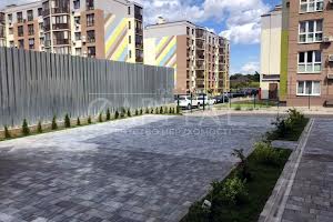 комерційна за адресою 32-га Садова вул., 1