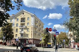 квартира за адресою Полуботка, 20