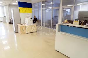 комерційна за адресою Загорівська вул. (Багговутівська), 23