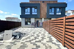 будинок за адресою Бульвар Дружби