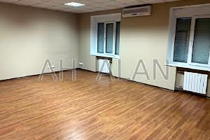 комерційна за адресою Білоруська вул., 5