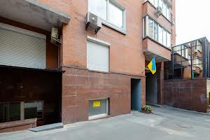 коммерческая по адресу Александра Конисского ул., 52-58