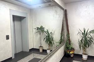 коммерческая по адресу Вячеслава Черновола ул., 20