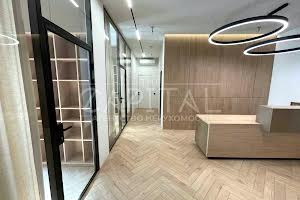 комерційна за адресою Антоновича вул., 44
