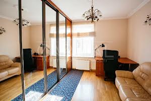 будинок за адресою Патріотів вул., 25