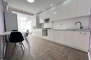 квартира за адресою Височана вул., 18