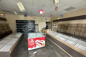 комерційна за адресою Зарічна вул., 44