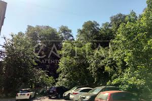 участок по адресу Андреевский спуск, 34-е