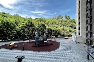 комерційна за адресою Глибочицька вул., 73