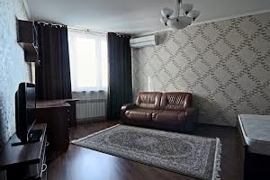 квартира за адресою Єлизавети Чавдар вул., 1