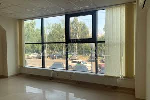 комерційна за адресою Машинобудівна вул., 41