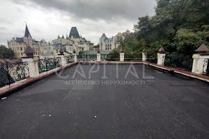 комерційна за адресою Воздвиженська вул., 56