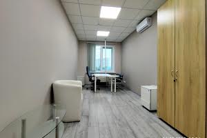 комерційна за адресою Юрія Шумського вул., 1-А