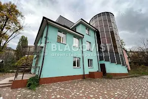 коммерческая по адресу Задорожный пер., 3