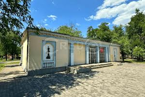 комерційна за адресою пл. Гірницької Слави, 4