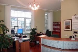 комерційна за адресою Шовковична вул., 21