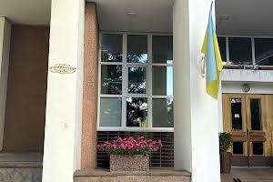 комерційна за адресою Дарницький бульв., 1