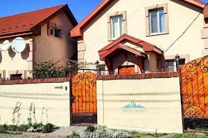 будинок за адресою Вишнева вул., 12