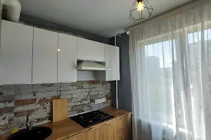 квартира за адресою Нескорених вул. (Героїв Праці), 12а