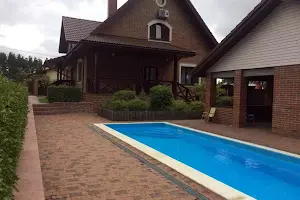 будинок за адресою Парникова вул., 77