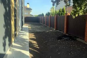будинок за адресою Центральна вул., 44