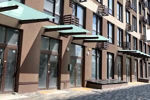 комерційна за адресою Родини Крістерів вул., 16