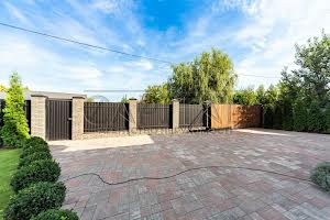 будинок за адресою Київ, 133-тя Садова вул., 2