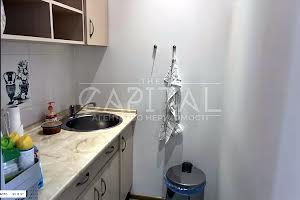 комерційна за адресою Шовковична вул., 5