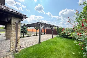 будинок за адресою Київська, 81Б
