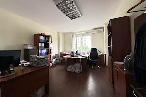 комерційна за адресою Раїси Окіпної вул., 4