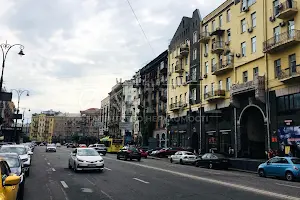 коммерческая по адресу Большая Васильковская ул. (Красноармейская), 14