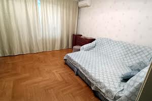квартира за адресою Анни Ахматової вул., 31