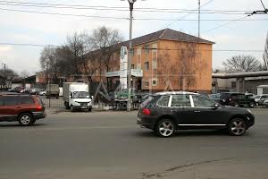 комерційна за адресою Івана Федорова вул., 32А