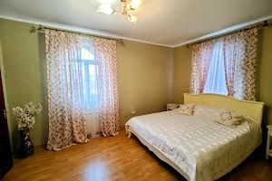 будинок за адресою Центральна вул.
