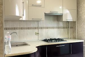 квартира за адресою Академіка Сахарова вул., 38