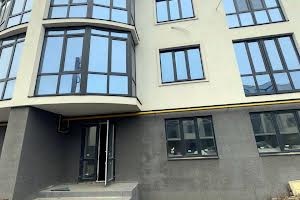 комерційна за адресою Захисників, 19