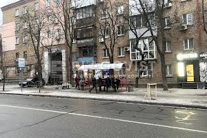 комерційна за адресою Ольжича вул., 4