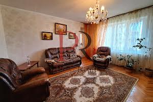 квартира за адресою Олександра Кониського вул., 37/41