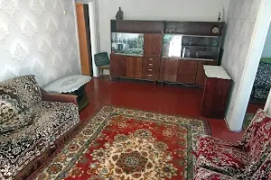 квартира по адресу Строителей ул., 27