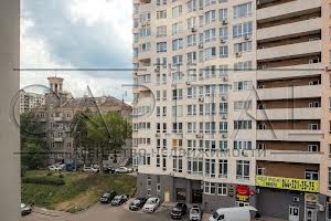 комерційна за адресою Голосіївська вул., 42