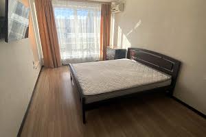 квартира за адресою Івана Миколайчука вул. (Серафимовича), 5