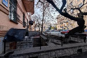 комерційна за адресою Архітектора Городецького вул., 12/3