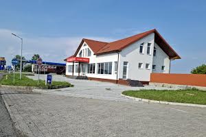 комерційна за адресою Головна, 5