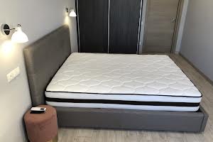 квартира за адресою Драгоманова вул., 10